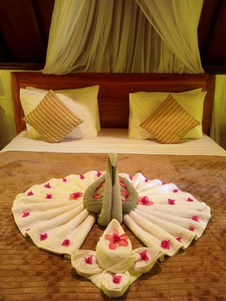 Hakuna Matata Resort Гили Еър Екстериор снимка