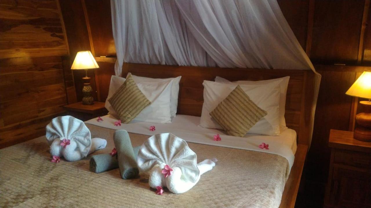 Hakuna Matata Resort Гили Еър Екстериор снимка