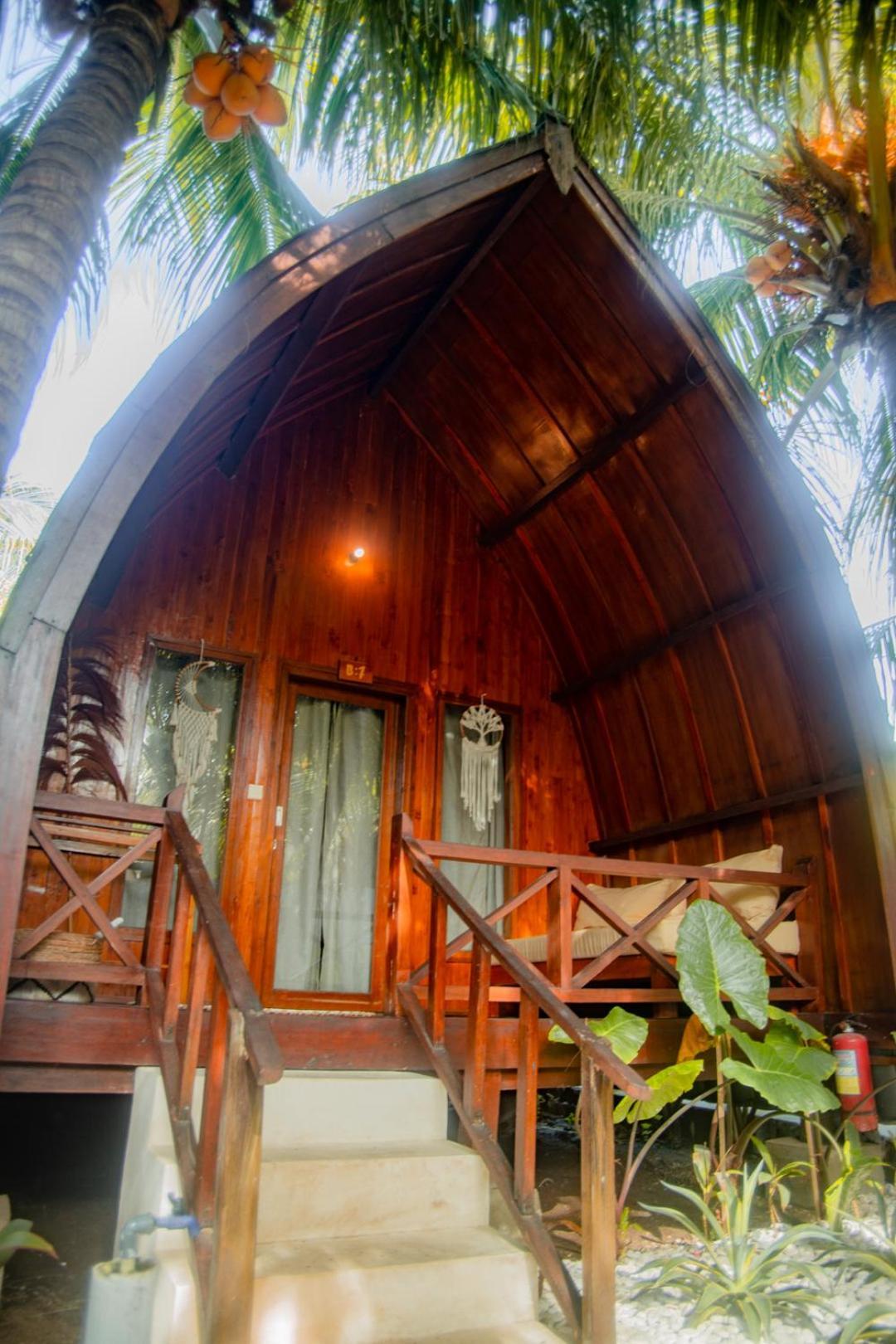 Hakuna Matata Resort Гили Еър Екстериор снимка